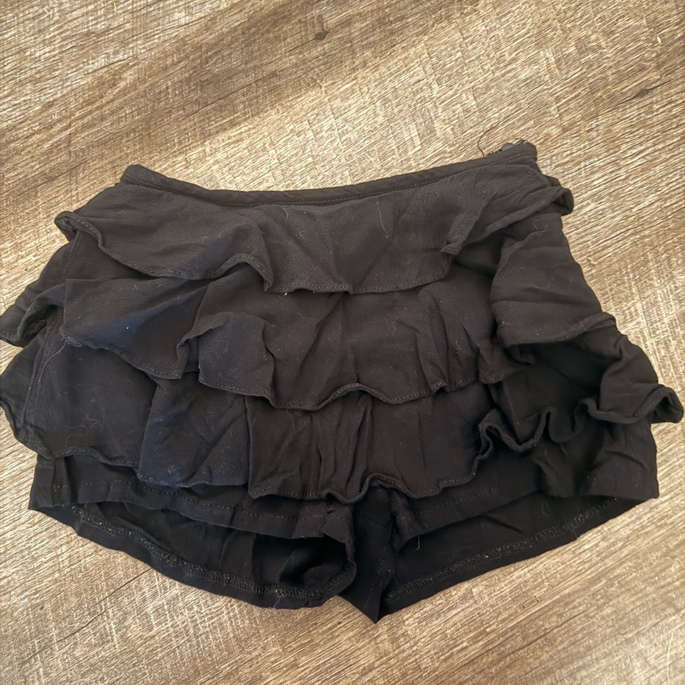 Lulu's Black Layered Ruffle Skorts